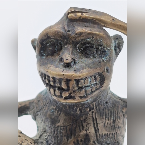 Vintage Unique Bronze Creepy Monkey Sculpture India 3 In - Picture 8 of 8